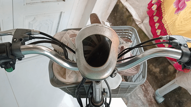 Xe đạp điện Mactin 107 màu Đỏ đen. Mua bán Xe đạp tại Huyện Gò Dầu Tây Ninh được đăng bởi trần thị thu hạnh  hình 1