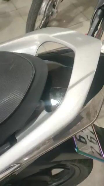 Honda Air Blade Fi giấy tờ đầy đủ. Mua bán Xe máy tại Thành phố Dĩ An Bình Dương được đăng bởi Cửa hàng xe máy Anh Khoa  hình 1