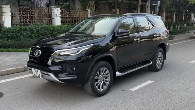 Toyota Fortuner 2021 2.7V 4x4 2 Cầu Máy Xăng Nhập. Mua bán Ô tô tại Quận Cầu Giấy Hà Nội được đăng bởi Vũ Kiên hình 1