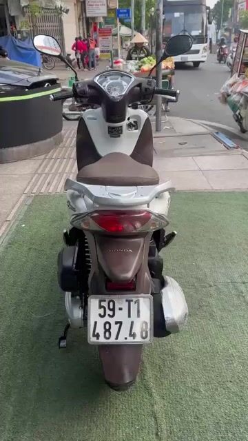 Honda SH MODE 125 Fi màu trắng nâu đời 2014 bstp. Mua bán Xe máy tại Quận 11 Tp Hồ Chí Minh được đăng bởi nguyenxuanthinh quận tân phú  hình 1