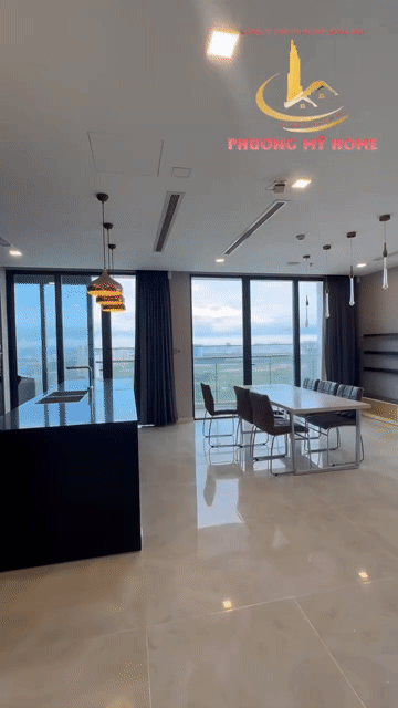 Cho thuê Căn hộ Chung cư Vinhomes Golden River BaSon Quận 1 Tp Hồ Chí Minh diện tích 160 m² giá 72 triệu/tháng