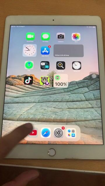 Apple iPad Air 2 16GB Vàng 4G LTE. Mua bán Máy tính bảng tại Quận Phú Nhuận Tp Hồ Chí Minh được đăng bởi Tấn Dũng hình 1