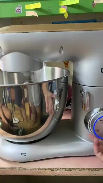 Máy trộn bột CAMIC 9L 1800w. Mua bán Bếp, lò, đồ điện nhà bếp tại Thành phố Thuận An Bình Dương được đăng bởi THANH hình 1