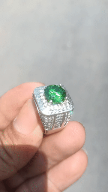 Nhẫn nam bạc màu Bạc, Xanh lá size 19. Mua bán Phụ kiện thời trang khác tại Quận 7 Tp Hồ Chí Minh được đăng bởi văn linh  hình 1