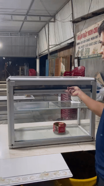 Cửa lưới chống côn trùng cho xe hàng ăn . Mua bán Đồ chuyên dụng, Giống nuôi trồng tại Thị xã Hương Thủy Thừa Thiên Huế được đăng bởi THANH TÂm hình 1