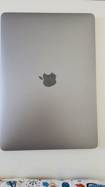 Apple MacBook Pro 13-inch i5 8GB/Macintosh HD Xám. Mua bán Laptop tại Thành phố Thủ Đức Tp Hồ Chí Minh được đăng bởi Trinh trinh Le hình 1