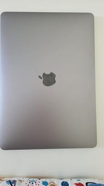 Apple MacBook Pro 13-inch i5 8GB/Macintosh HD Xám. Mua bán Laptop tại Thành phố Thủ Đức Tp Hồ Chí Minh được đăng bởi Trinh trinh Le hình 1