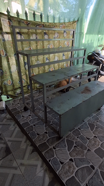 Kệ kim loại 3 tầng dài 1m2 cao 1m2 3 tầng. Mua bán Tủ, kệ gia đình tại Quận Cái Răng Cần Thơ được đăng bởi lê văn nhí hình 1