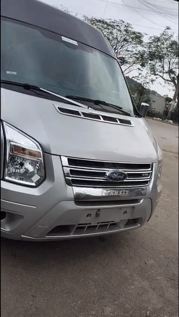 Ford Transit 16 chỗ 2018 Bạc. Mua bán Ô tô tại Huyện Thọ Xuân Thanh Hóa được đăng bởi Ngoc Hiền hình 1