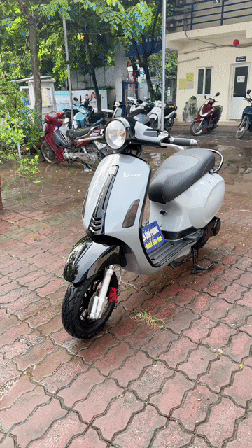 Xe máy điện Vespa 4D Xám đủ đky. Mua bán Xe máy tại Quận Cầu Giấy Hà Nội được đăng bởi Xe điện Bình Phương hình 1