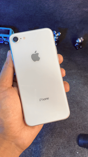 iPhone 8 Trắng zin all ,đủ các thể loại , giá rẻ. Mua bán Điện thoại tại Quận Hoàng Mai Hà Nội được đăng bởi VANH AT Mobile Hitech 766 Trương Định HN hình 1