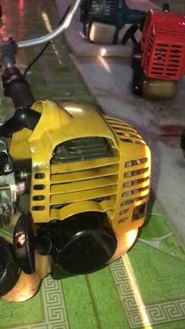 Máy phát cỏ Robin 2200. Mua bán Đồ chuyên dụng, Giống nuôi trồng tại Thành phố Cà Mau Cà Mau được đăng bởi tiệm máy 2 thì linh mơ hình 1