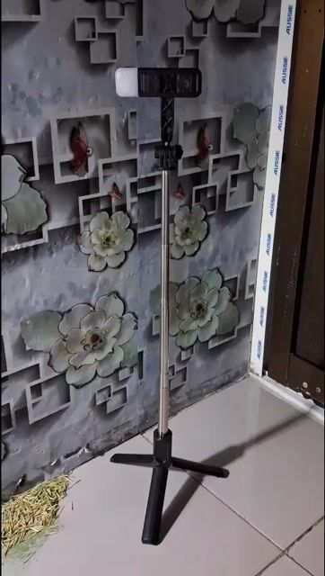 Gậy tự sướng Đen. Mua bán Phụ kiện (Màn hình, Chuột...) tại Quận Bình Tân Tp Hồ Chí Minh được đăng bởi Bé Hai hình 1