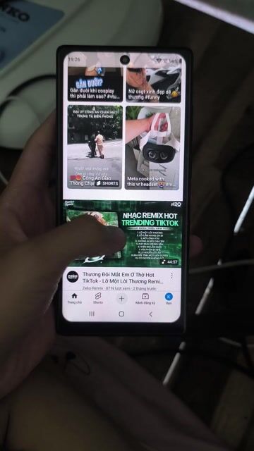 Samsung Điện thoại Đen Máy dựng. Mua bán Điện thoại tại Thành phố Thủ Đức Tp Hồ Chí Minh được đăng bởi Sang Lê Bá (Đá Thủ Mộng Mơ) hình 1