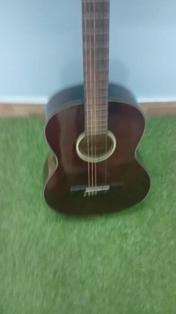 Đàn Guitar Classic Nâu Hà Nội âm ngon . Mua bán Nhạc cụ tại Quận Thanh Xuân Hà Nội được đăng bởi Đức anh hình 1