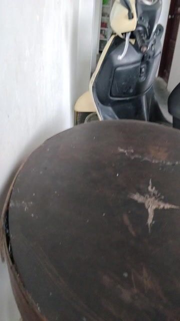Bàn Gỗ Nâu Nhỏ. Mua bán Bàn ghế tại Huyện Bàu Bàng Bình Dương được đăng bởi Nguyệt hình 1