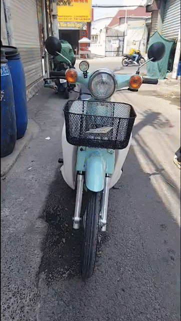 Honda Cub 2024 Xanh ngọc, Trắng. Mua bán Xe máy tại Thành phố Vũng Tàu Bà Rịa - Vũng Tàu được đăng bởi Khang Barber hình 1