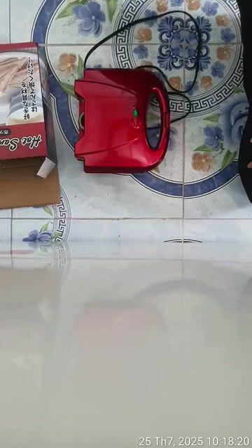 Máy làm bánh HOT DOG  100-110V. Mua bán Bếp, lò, đồ điện nhà bếp tại Huyện Tân Trụ Long An được đăng bởi Thư Nguyễn hình 1