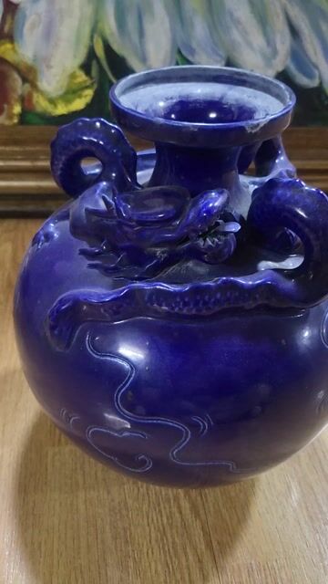 Bình gốm sứ Trung Quốc cổ điển Xanh tím. Mua bán Đồ sưu tầm, đồ cổ tại Quận Thanh Xuân Hà Nội được đăng bởi Mai Trang hình 1