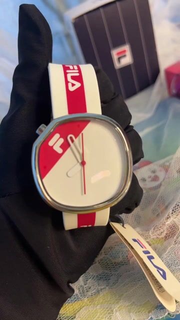 Đồng hồ Fila 40mm Đỏ Trắng. Mua bán Đồng hồ tại Thành phố Thuận An Bình Dương được đăng bởi Si 2hand  hình 1