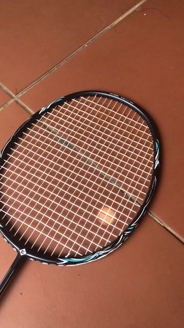 Vợt cầu lông Kumpoo K520 Pro Đen. Mua bán Đồ thể thao, Dã ngoại tại Thành phố Buôn Ma Thuột Đắk Lắk được đăng bởi Kien Huy hình 1