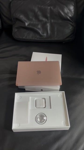 Apple MacBook Air M1 2020 8GB/256GB Vàng. Mua bán Laptop tại Thành phố Thủ Đức Tp Hồ Chí Minh được đăng bởi KHÔI MINH hình 1