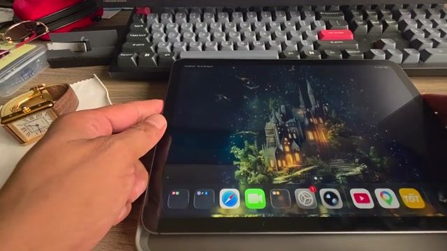 Apple iPad Air 4 LTE 256GB Xám Đã sử dụng. Mua bán Máy tính bảng tại Quận 11 Tp Hồ Chí Minh được đăng bởi Nguyễn Nhã hình 1