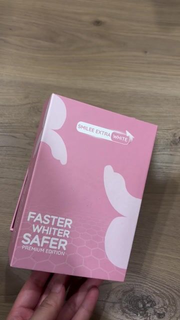 Bộ làm trắng răng Smilee Extra White Hồng. Mua bán Phụ kiện thời trang khác tại Quận 7 Tp Hồ Chí Minh được đăng bởi Trịnh Chinh hình 1