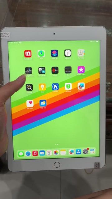 Apple iPad Gen 6 32GB 4G Trắng ( Hoả tốc HN ). Mua bán Máy tính bảng tại Quận Hai Bà Trưng Hà Nội được đăng bởi Gia Đồng hình 1