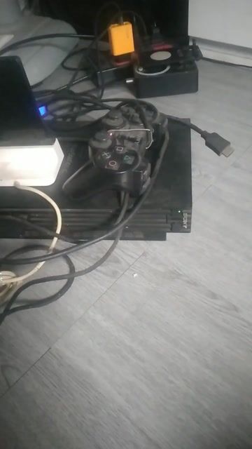 Máy chơi game Sony PlayStation 2 Đen.. Mua bán Thiết bị chơi game tại Thành phố Biên Hòa Đồng Nai được đăng bởi Nguyên Hứa hình 1