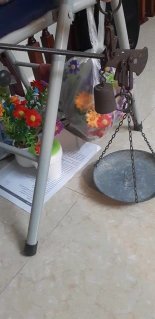 Cân tay kim loại Cổ điển. Mua bán Đồ sưu tầm, đồ cổ tại Quận Thanh Xuân Hà Nội được đăng bởi Hung Dang Dinh hình 1