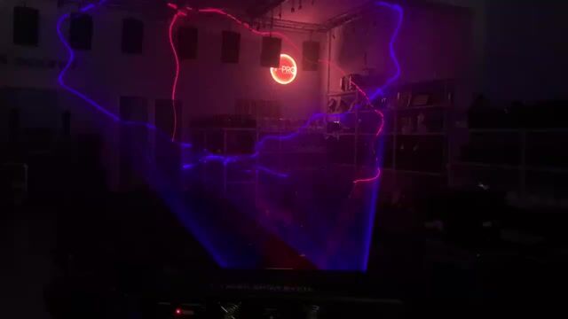 Đèn laser Đen 4 cửa Đã qua sử dụng. Mua bán Đèn tại Thành phố Biên Hòa Đồng Nai được đăng bởi Nghĩa hình 1