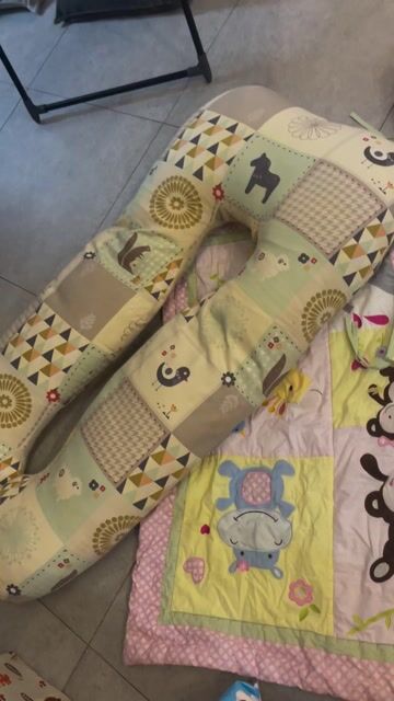 Cũi sơ sinh gỗ 2 tầng và gối bầu. Mua bán Mẹ và bé tại Quận 11 Tp Hồ Chí Minh được đăng bởi Tam Lay hình 1