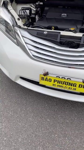 Toyota Sienna 2013 - 140000 km. Mua bán Ô tô tại Quận Cẩm Lệ Đà Nẵng được đăng bởi Nguyễn Duy hình 1