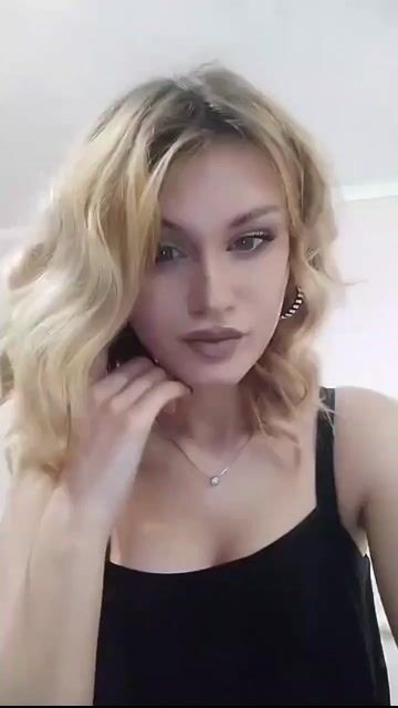 Model - Young Lady striptease