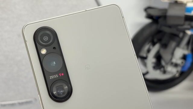 Sony Xperia 1 Mark 5 Trắng 98%. Mua bán Điện thoại tại Quận Ninh Kiều Cần Thơ được đăng bởi Lê Khang hình 1