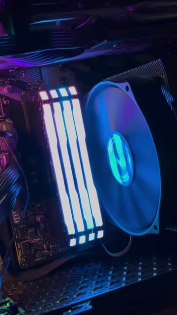 Ram4   8gbx4  CORSAIR VENGEANCE LED RGB. Mua bán Linh kiện (RAM, Card...) tại Quận Hải An Hải Phòng được đăng bởi Trọng Huyến hình 1
