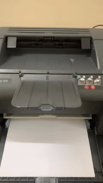 Máy in HP 1010 Đen, Xám Mới. Mua bán Đồ dùng văn phòng tại Thành phố Bắc Ninh Bắc Ninh được đăng bởi Tùng Chọi hình 1
