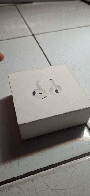 Apple AirPods 4. Mua bán Tivi, Âm thanh tại Huyện Bến Lức Long An được đăng bởi LE Hoang Tri hình 1