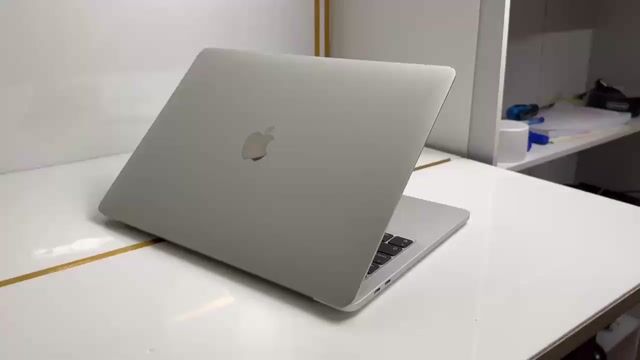 Apple MacBook Pro M2 13 inch 16GB/512GB Bạc. Mua bán Laptop tại Quận Thanh Xuân Hà Nội được đăng bởi Junioor Computer hình 1