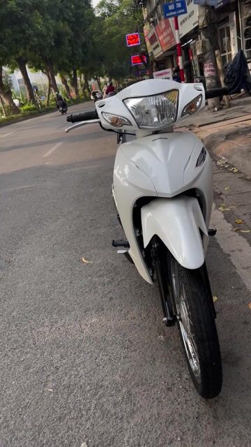 Honda Wave Alpha 110 2017 Trắng 18.000km. Mua bán Xe máy tại Quận Đống Đa Hà Nội được đăng bởi Hà hình 1