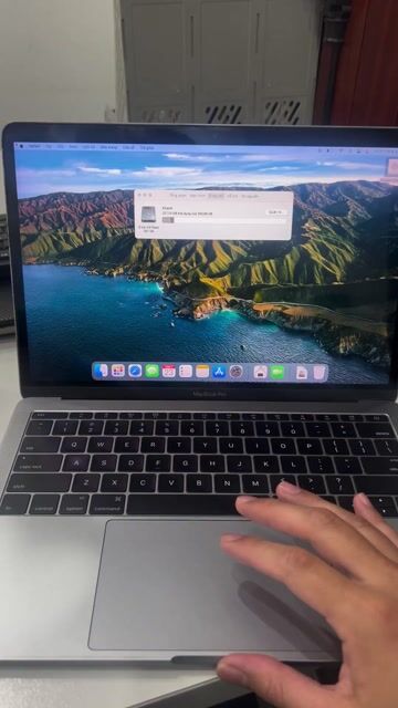 Apple MacBook Pro 13-inch 2016 i5 8GB/256GB Bạc. Mua bán Laptop tại Quận Thanh Xuân Hà Nội được đăng bởi Khánh hình 2
