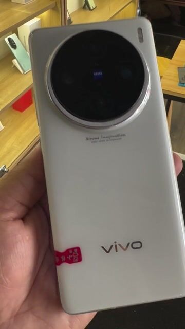 Vivo X100 Pro 16GB/512GB Trắng tiếng việt 100%. Mua bán Điện thoại tại Quận Ninh Kiều Cần Thơ được đăng bởi shop một chín tám tám hình 1