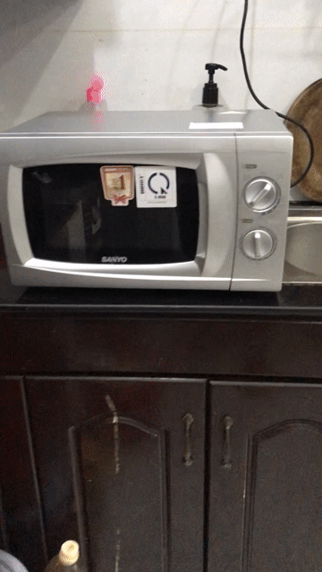 Lò vi sóng Sanyo EM-G2088V(VE3). Mua bán Bếp, lò, đồ điện nhà bếp tại Quận 11 Tp Hồ Chí Minh được đăng bởi MẠNH HẢI hình 1