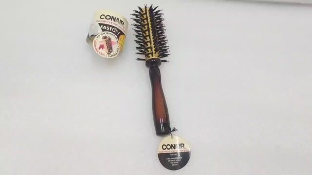 Lược sấy tóc Conair, tròn cán gỗ, chống rụng tóc. Mua bán Nội thất, đồ gia dụng khác tại Quận 6 Tp Hồ Chí Minh được đăng bởi pham thuy trang hình 1