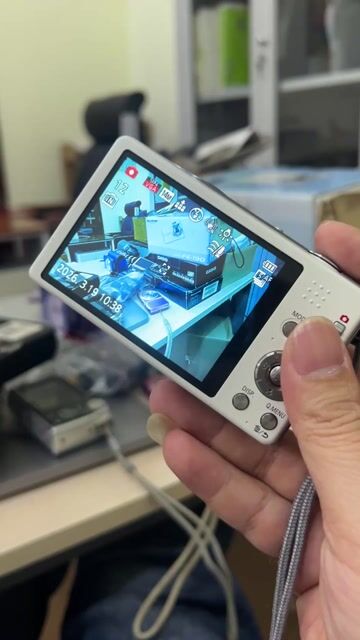 Lumix DMC-SZ7 màu trắng – nhỏ xinh mà zoom xa. Mua bán Máy ảnh, Máy quay tại Quận Cầu Giấy Hà Nội được đăng bởi Đỗ Kỷ hình 1