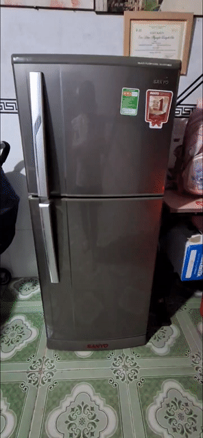 Tủ lạnh Sanyo 186L đang dùng tốt (Không phải thợ). Mua bán Tủ lạnh tại Thành phố Thủ Dầu Một Bình Dương được đăng bởi Mr Chương hình 1