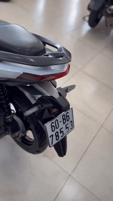Honda Vario 150 2021 Đỏ trắng 18k km. Mua bán Xe máy tại Quận 6 Tp Hồ Chí Minh được đăng bởi Cửa Hàng Xe Máy Hoà Bùi hình 1