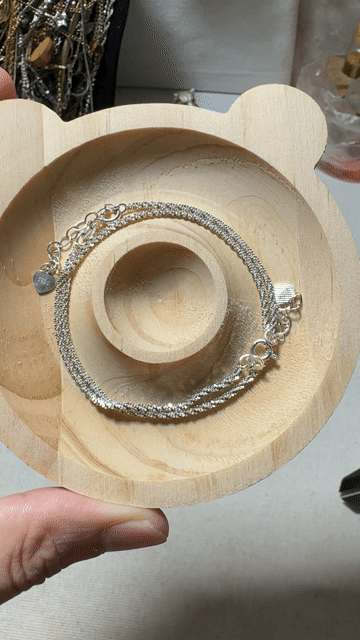 Lắc tay Bạc Nữ 16cm. Mua bán Phụ kiện thời trang khác tại Quận 12 Tp Hồ Chí Minh được đăng bởi Vintage Si Nhật 2hand hình 1