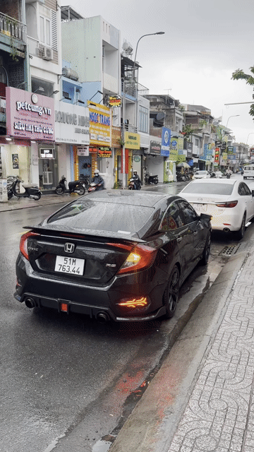 Honda Civic RS 2019 Đen 60.000km. Mua bán Ô tô tại Thành phố Thủ Đức Tp Hồ Chí Minh được đăng bởi Đạt Xe Cũ hình 1